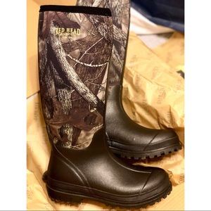 Red Head Muck Boots